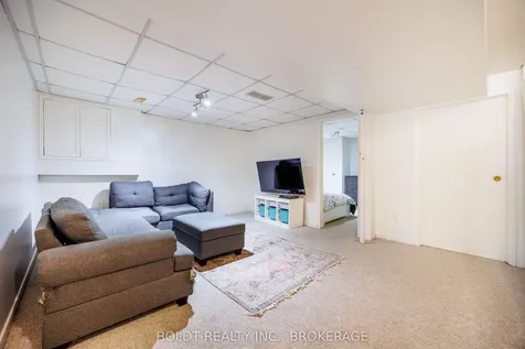 5080 Mantree Court Lincoln ON L3J 0A8