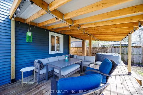 5080 Mantree Court Lincoln ON L3J 0A8