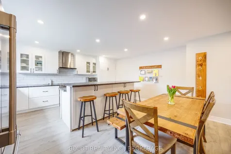 5080 Mantree Court Lincoln ON L3J 0A8