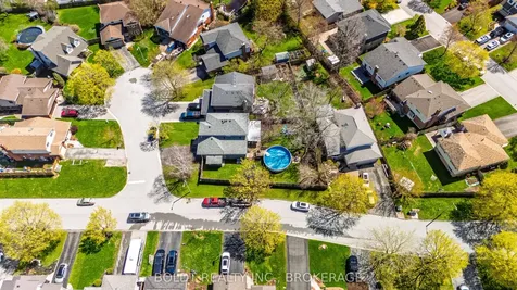 5080 Mantree Court Lincoln ON L3J 0A8