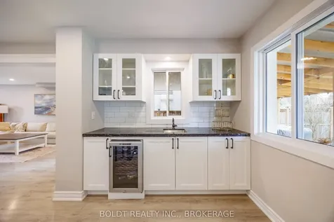 5080 Mantree Court Lincoln ON L3J 0A8