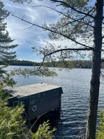 55 Healey Lake Water N/a The Archipelago ON P2A 0B7