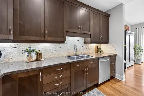 1398 Pelham Street Pelham ON L3E 0T4