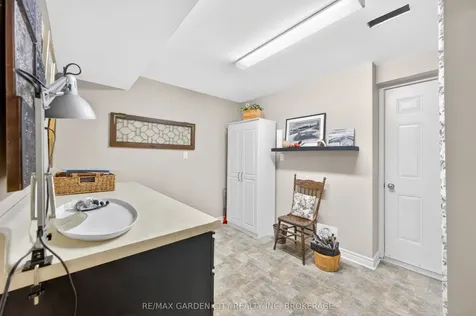 1398 Pelham Street Pelham ON L3E 0T4