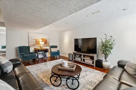1807 8th Avenue W Owen Sound ON N4K 0A7