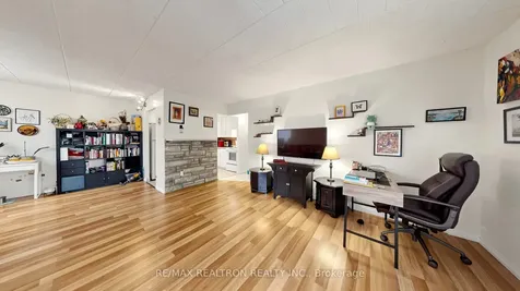 75 Hazelglen Drive Kitchener ON N2M 2E2