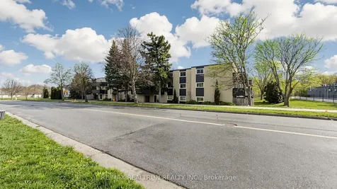 75 Hazelglen Drive Kitchener ON N2M 2E2