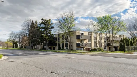 75 Hazelglen Drive Kitchener ON N2M 2E2