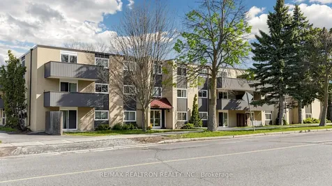 75 Hazelglen Drive Kitchener ON N2M 2E2