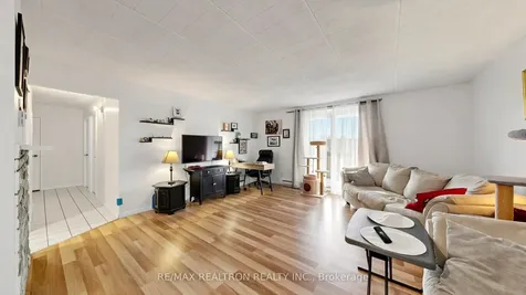 75 Hazelglen Drive Kitchener ON N2M 2E2