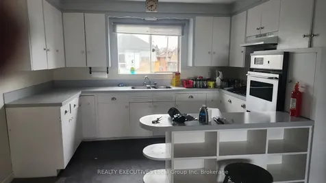 40 Judge Avenue North Bay ON P1A 1B4