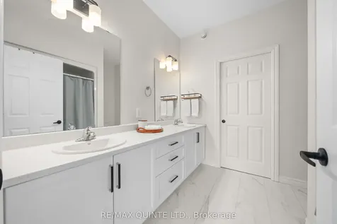 63 Athabaska Drive Belleville ON K8N 0T1