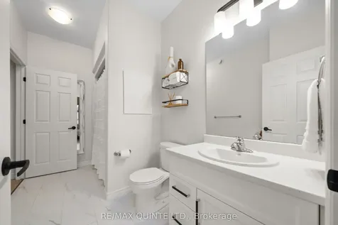 63 Athabaska Drive Belleville ON K8N 0T1