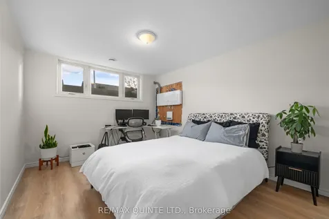63 Athabaska Drive Belleville ON K8N 0T1