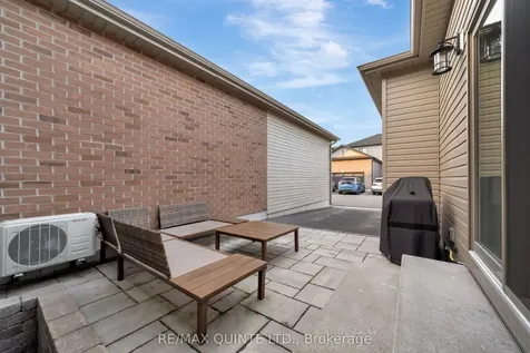 63 Athabaska Drive Belleville ON K8N 0T1
