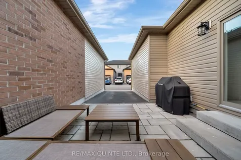 63 Athabaska Drive Belleville ON K8N 0T1