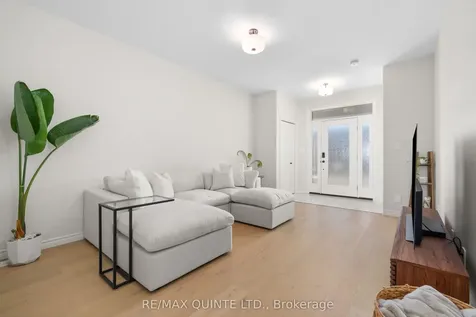 63 Athabaska Drive Belleville ON K8N 0T1
