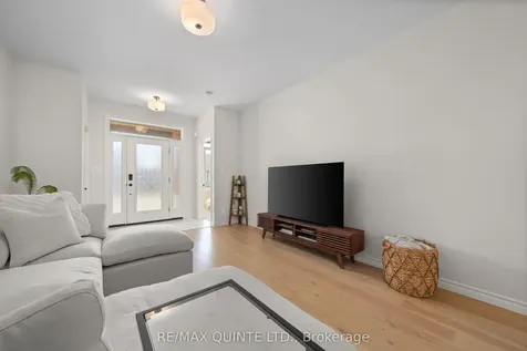 63 Athabaska Drive Belleville ON K8N 0T1