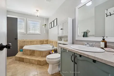 209 Elizabeth Crescent Centre Wellington ON N1M 3N1