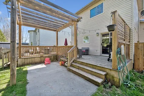 209 Elizabeth Crescent Centre Wellington ON N1M 3N1