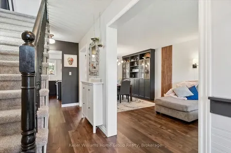 209 Elizabeth Crescent Centre Wellington ON N1M 3N1