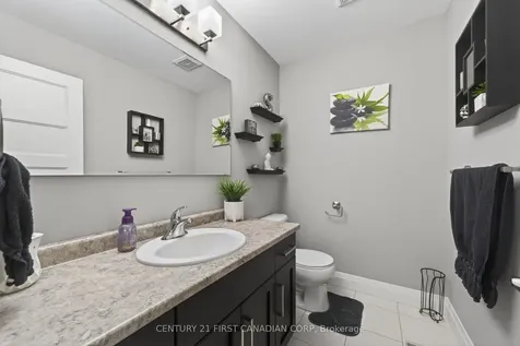 62 Abbott Street Strathroy-caradoc ON N7G 0B7