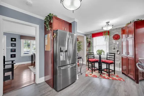 107 Bay Drive Belleville ON K8N 1B4
