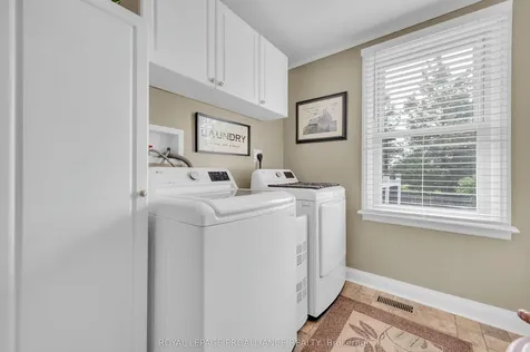 107 Bay Drive Belleville ON K8N 1B4