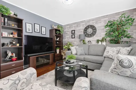 107 Bay Drive Belleville ON K8N 1B4