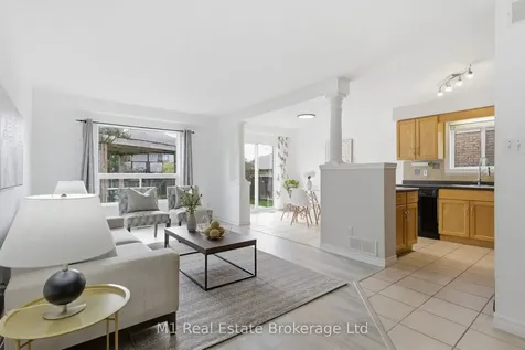 577 Mctavish Street Centre Wellington ON N1M 3V5