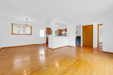 55 Village Drive Belleville ON K8P 4K2