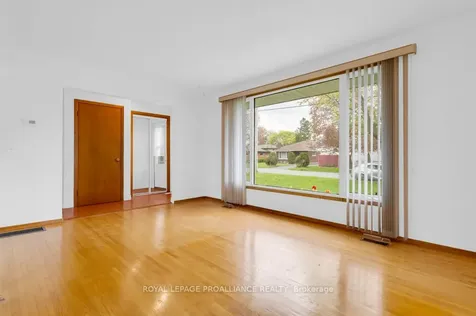 55 Village Drive Belleville ON K8P 4K2