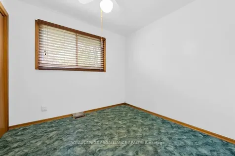 55 Village Drive Belleville ON K8P 4K2