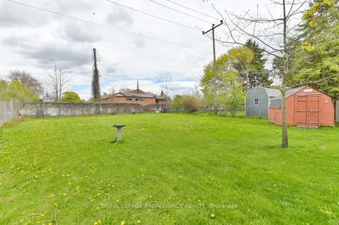 55 Village Drive Belleville ON K8P 4K2