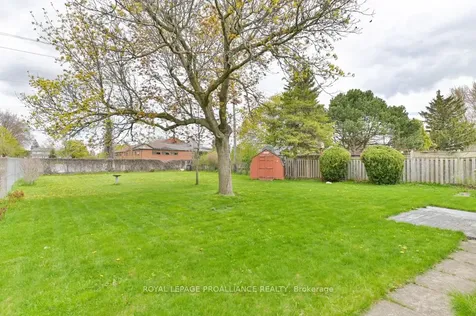 55 Village Drive Belleville ON K8P 4K2