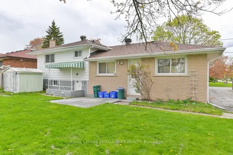 55 Village Drive Belleville ON K8P 4K2