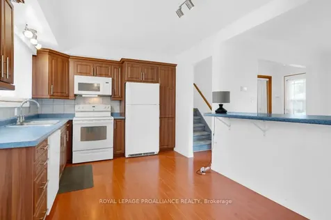 55 Village Drive Belleville ON K8P 4K2