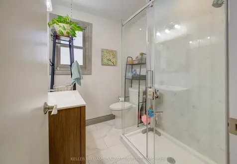 251 Sheldon Avenue N Kitchener ON N2H 3M9