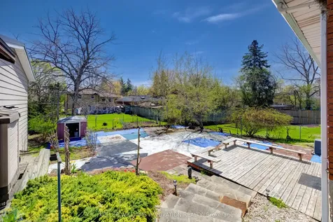 251 Sheldon Avenue N Kitchener ON N2H 3M9