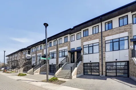 4 Munay Lane Hamilton ON L9G 0H3
