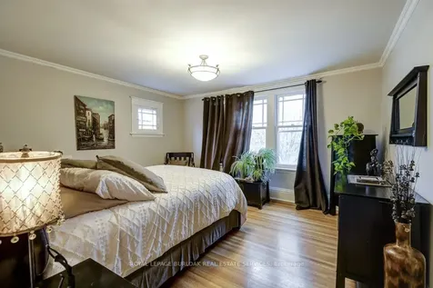 46 Sherman Avenue S Hamilton ON L8M 2P4