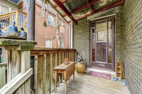 46 Sherman Avenue S Hamilton ON L8M 2P4