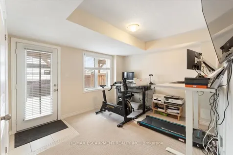 31 Mayland Trail Hamilton ON L8J 0G4