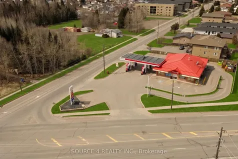 1120 John Street Road Thunder Bay ON P7B 2A3