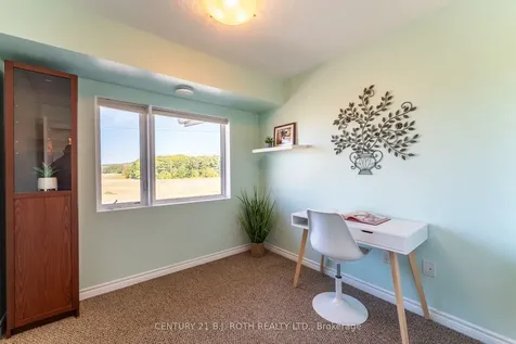 67 Kingsbury Square Guelph ON N1L 0L3