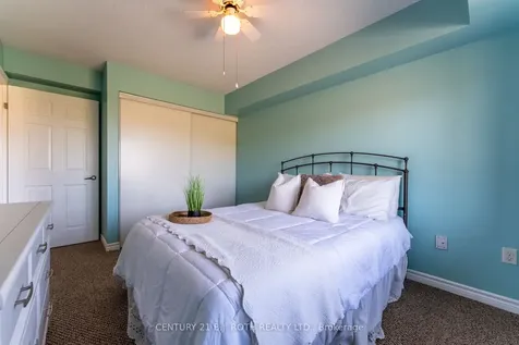67 Kingsbury Square Guelph ON N1L 0L3