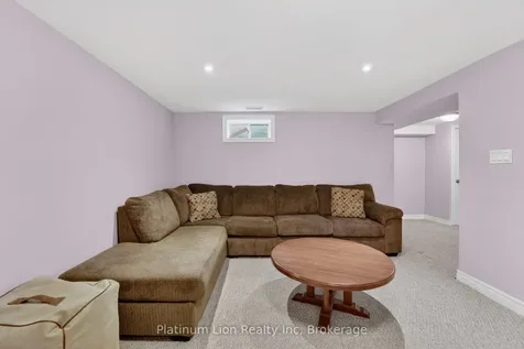 150 Gateshead Crescent Hamilton ON L8G 4A7