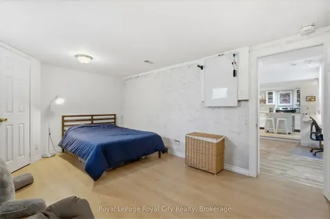 6 Glasgow Street S Guelph ON N1H 4T5