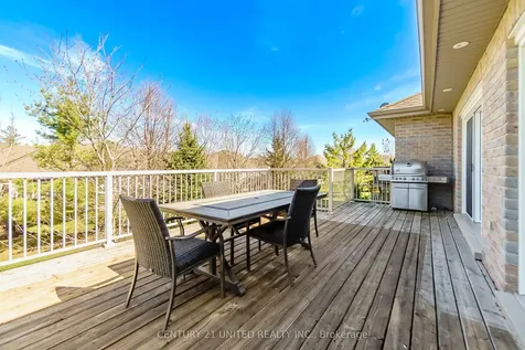 301 Carnegie Avenue Peterborough ON K9L 0B3