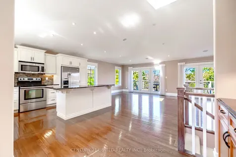 301 Carnegie Avenue Peterborough ON K9L 0B3